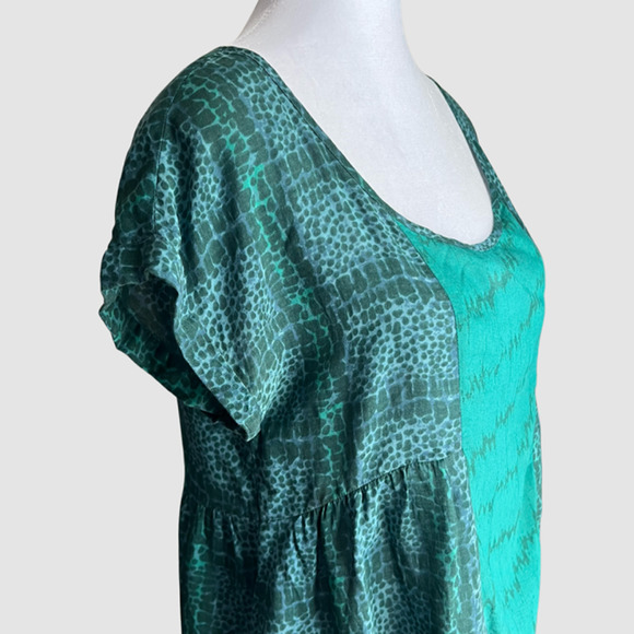 American Eagle Outfitters High-Low Cap Sleeve Blouse Animal Print Green, Size XS - Picture 4 of 7
